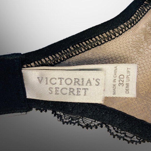 🌸 VICTORIA’S SECRET || Bio-Fit Demi-Uplift Bra- - Picture 2 of 9